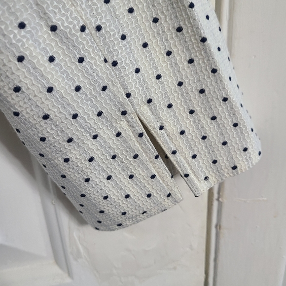 LaFayette 148 modern blazer in size 12 *R2 - Picture 4 of 5